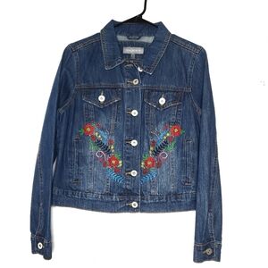 Bagatelle Women Floral Embroidered Denim Trucker Jacket size M Boho Artsy Casual